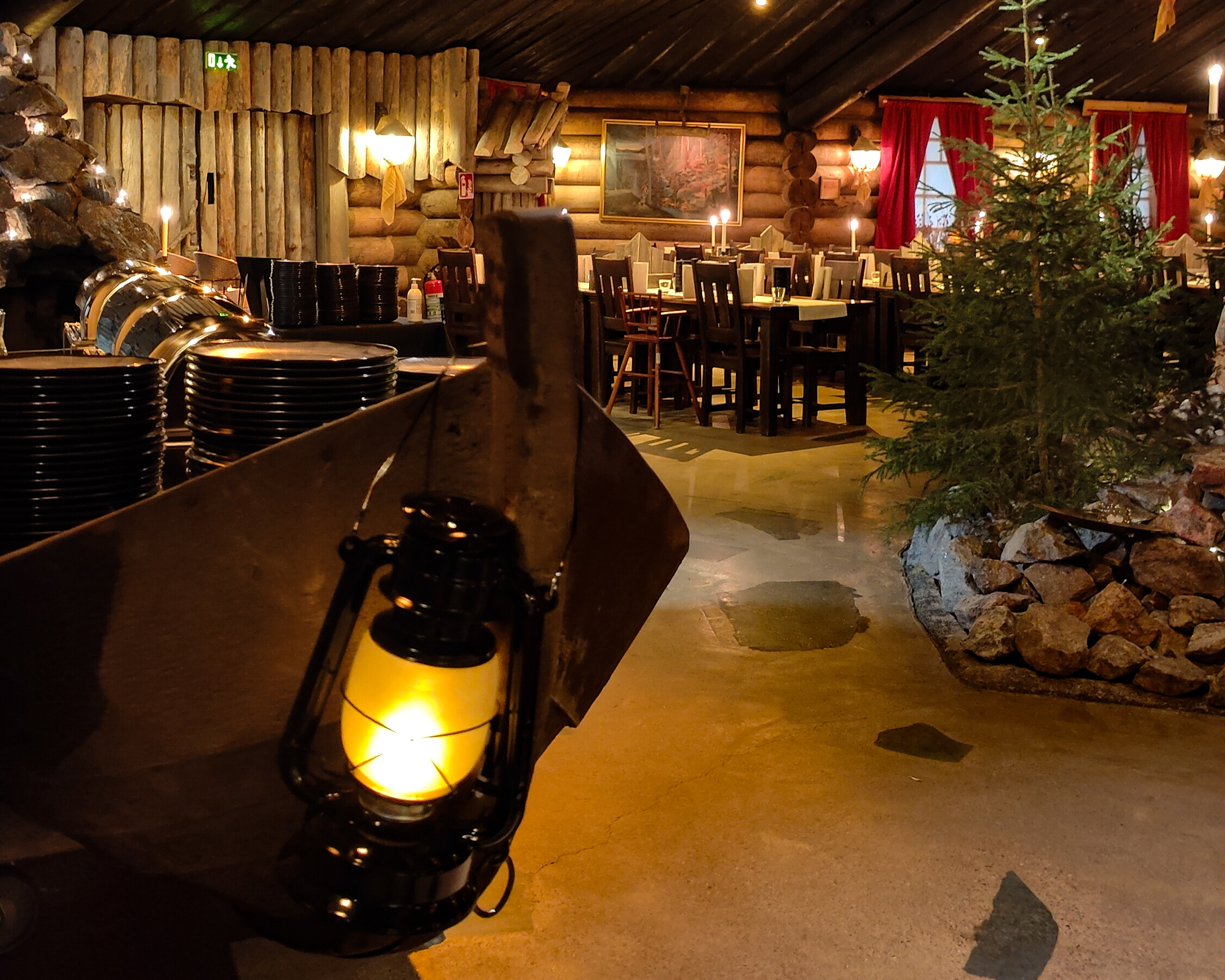 Santamus ravintolan jouluiset lounaat Rovaniemi Lapland Finland Christmas lunches